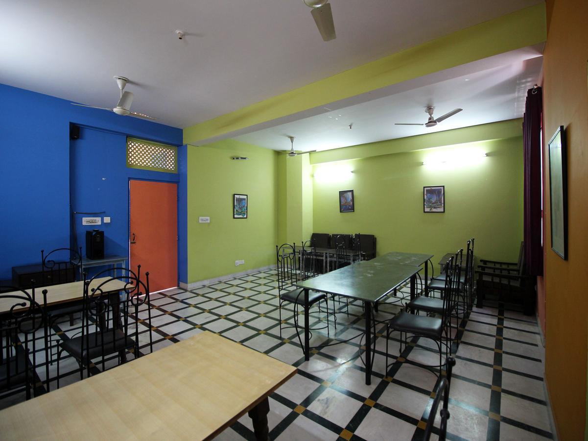 Oyo 1143 Hotel Rdb Palace Джайпур Екстериор снимка