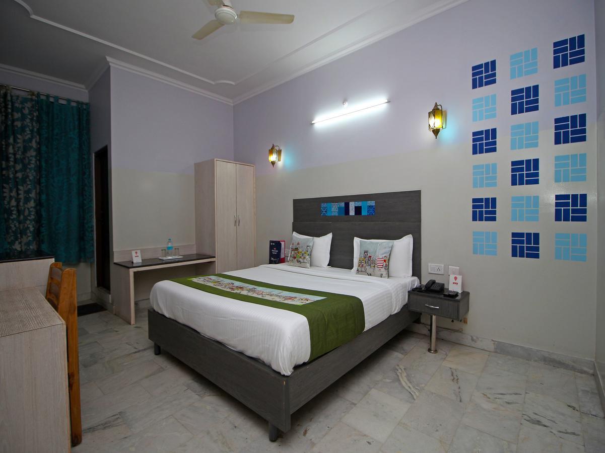 Oyo 1143 Hotel Rdb Palace Джайпур Екстериор снимка